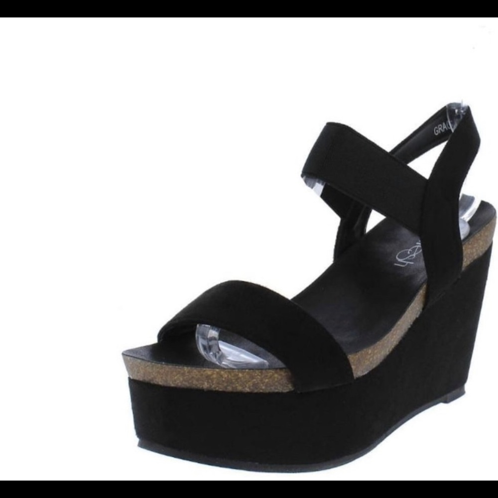 🆕 🎉HP🎉 Black Platform Wedge 🖤🛍